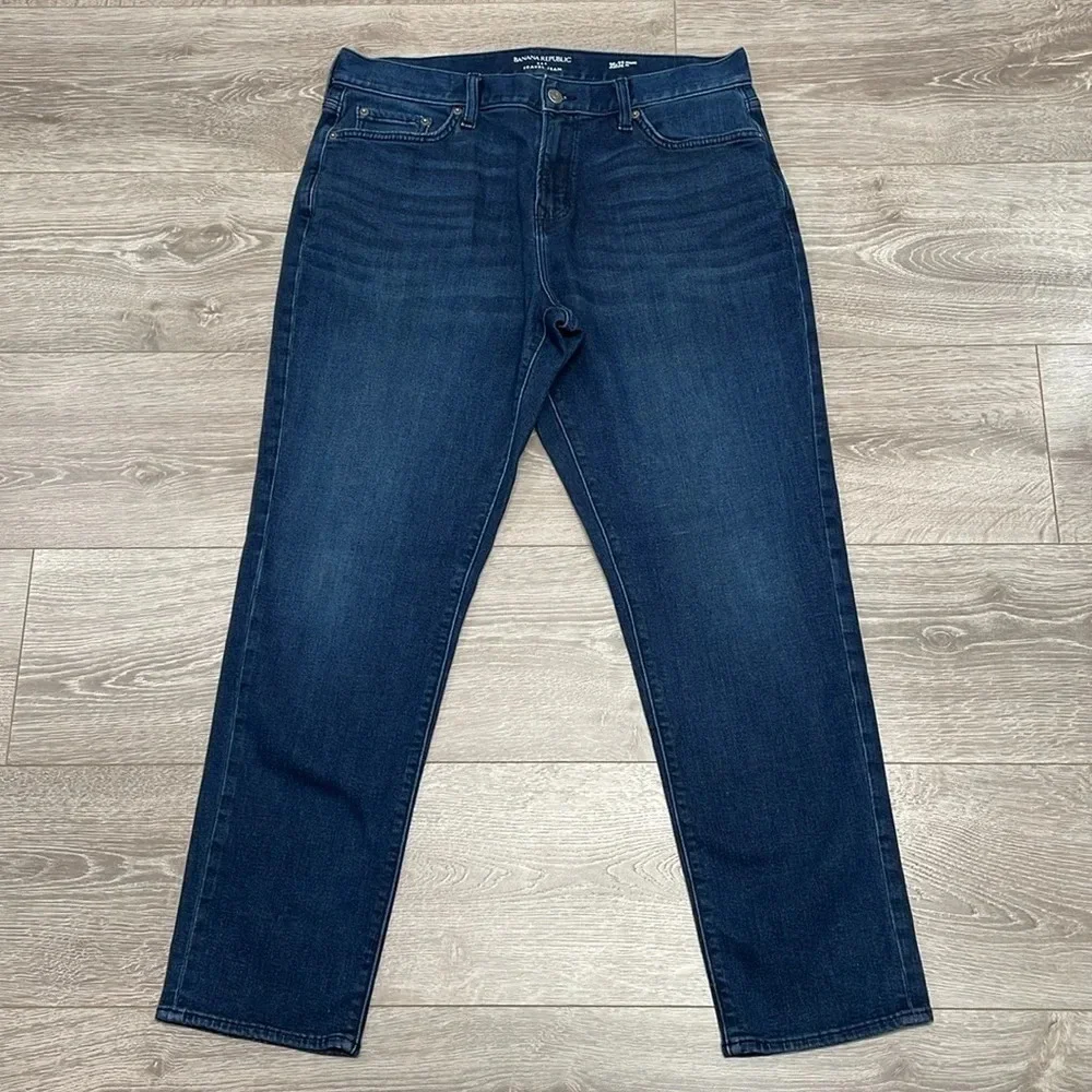 Banana Republic Travel Jean Athletic Fit Dark Rinse Denim 35x32